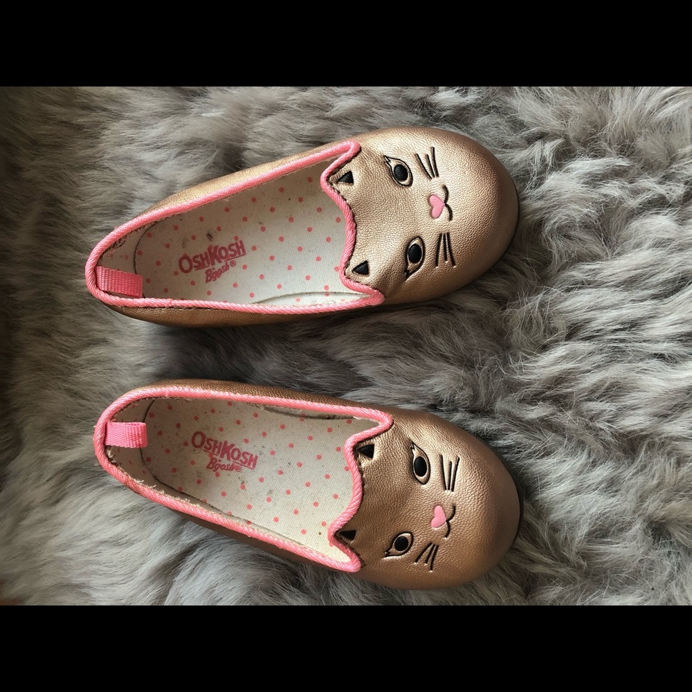 Lightly Used Toddler Kitty Cat Flats